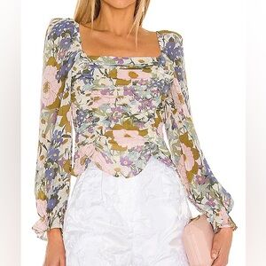 ASTR the label floral top- size Small